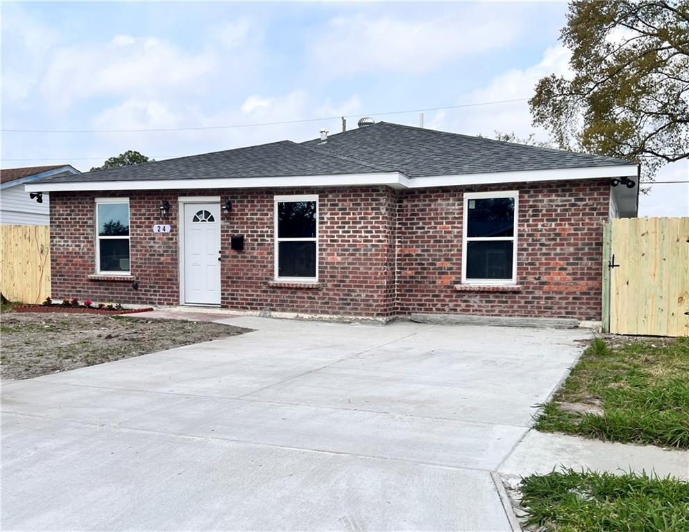 Furman Cir, Kenner, LA 70065