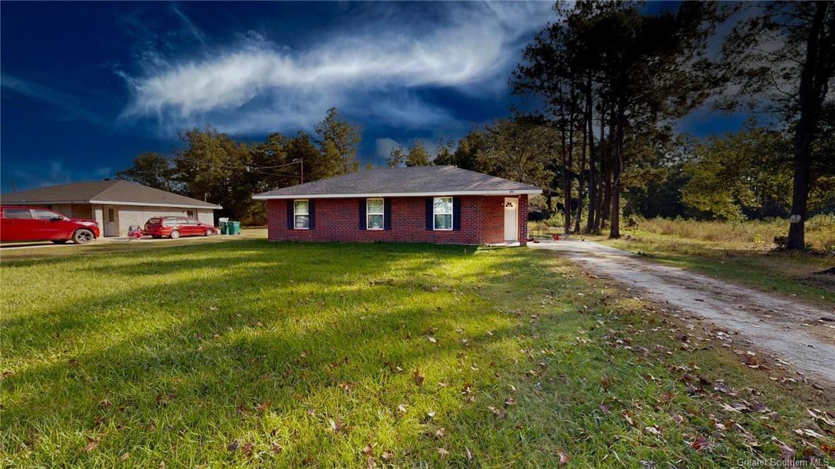 Pinder Ln, Dequincy, LA 70633