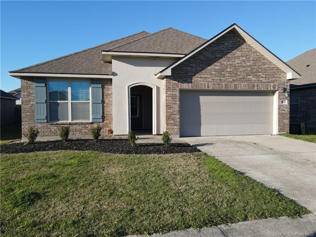 Crest Ln, Lake Charles, LA 70607