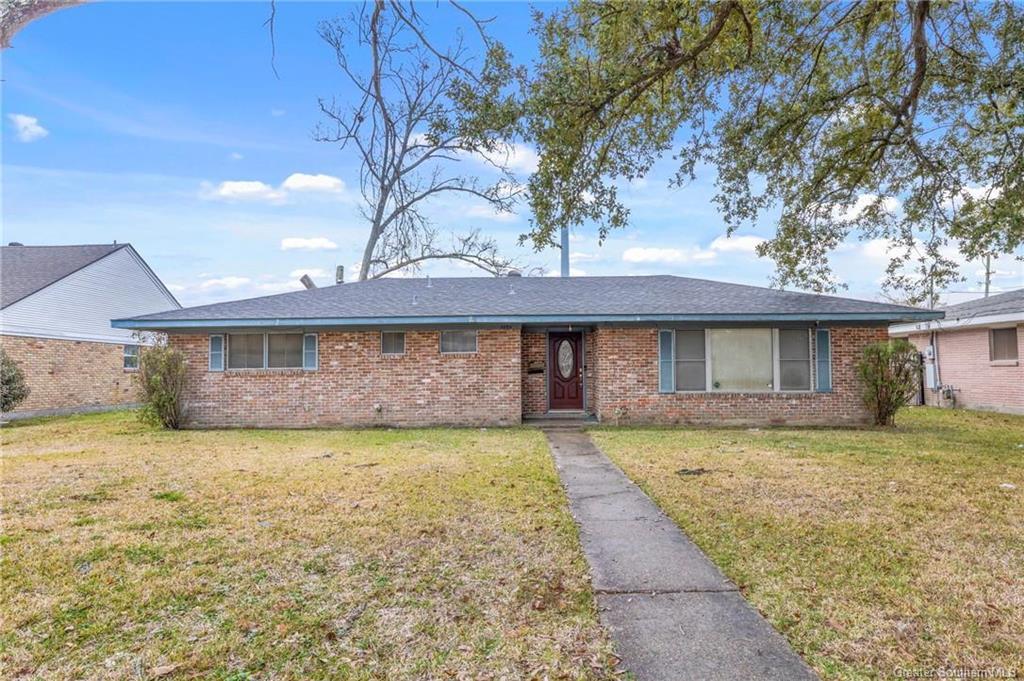 18th St, Lake Charles, LA 70601