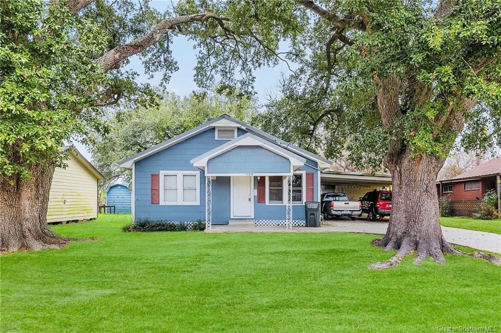 Mitchell St, Lake Charles, LA 70607