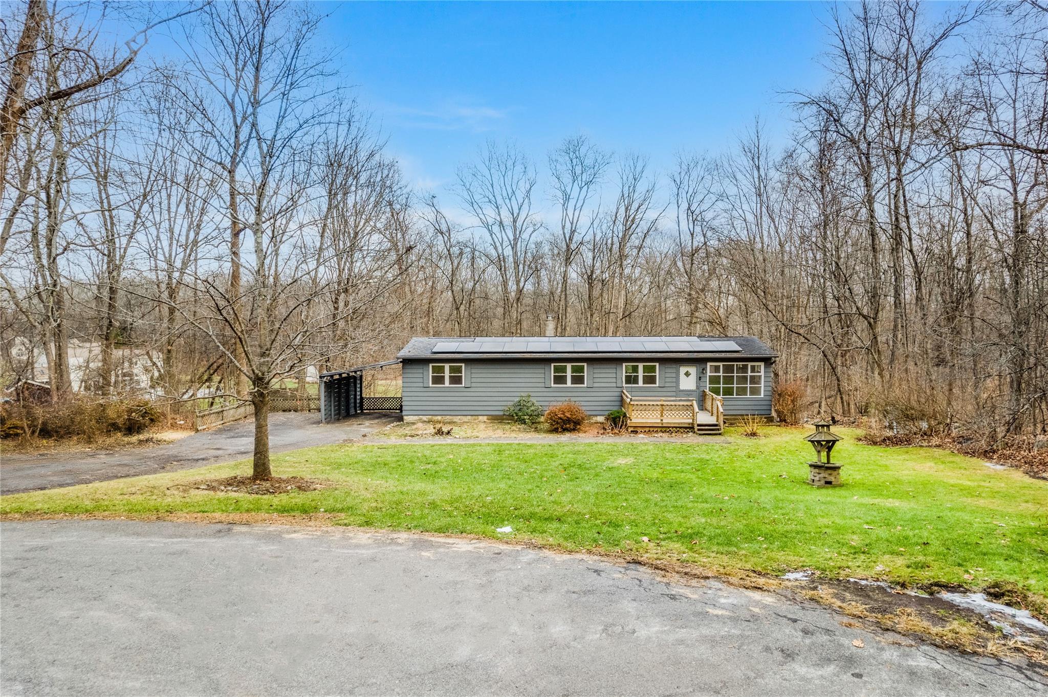 Kings Dr, Wallkill, NY 12589