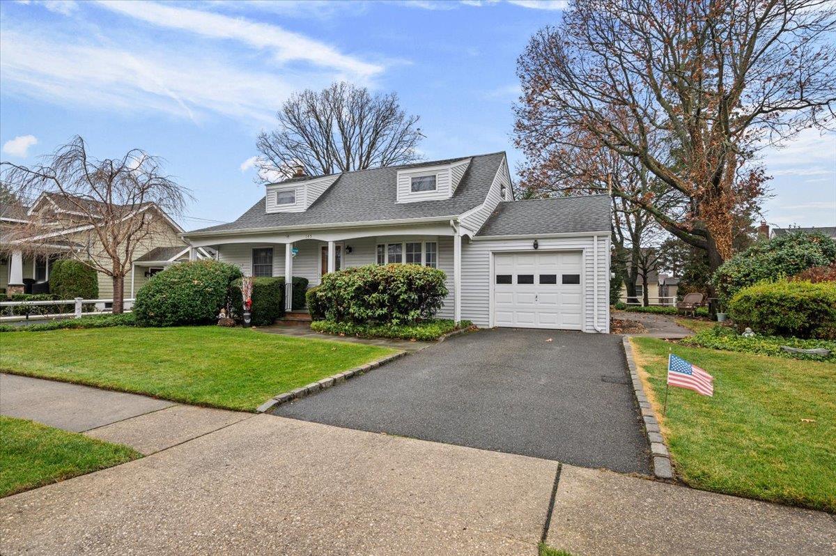 N Herman Ave, Bethpage, NY 11714