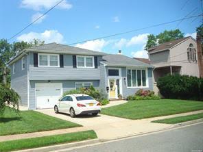 Lincoln St, Baldwin, NY 11510