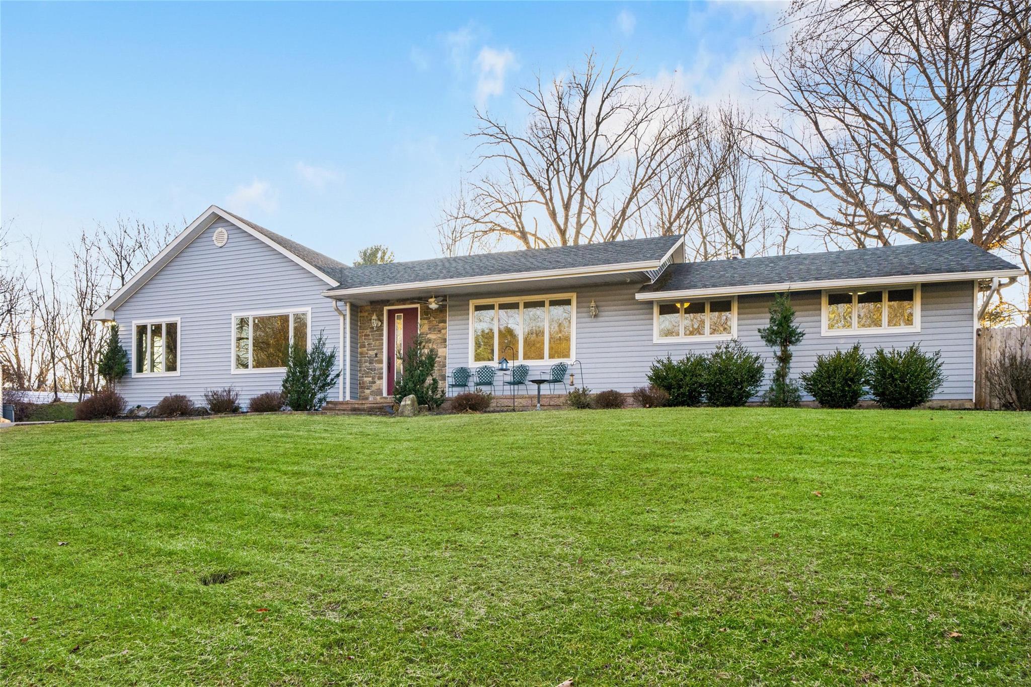Holland Ln, Monsey, NY 10952