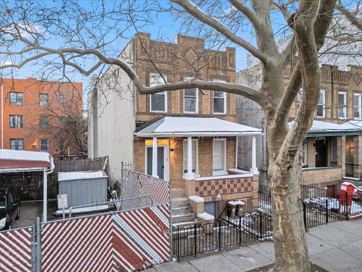 Powell St, Brooklyn, NY 11212