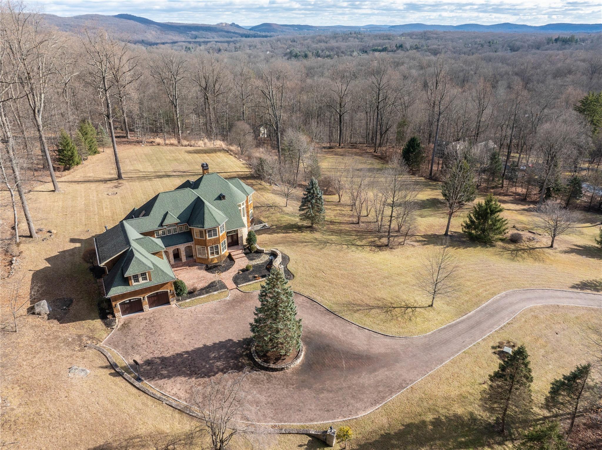 S Mountain Rd, New City, NY 10956
