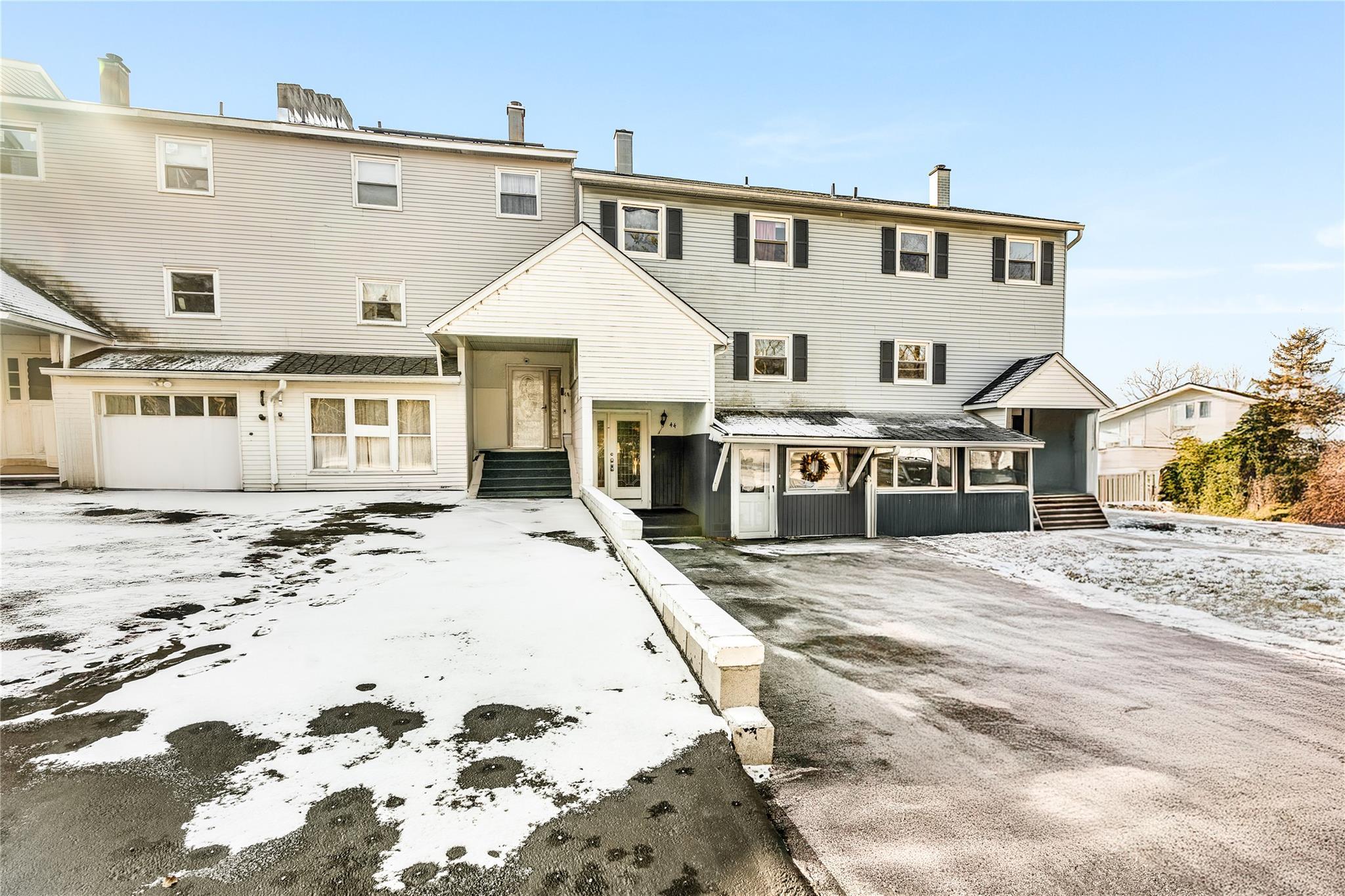 Windmill Rd, Poughkeepsie, NY 12601