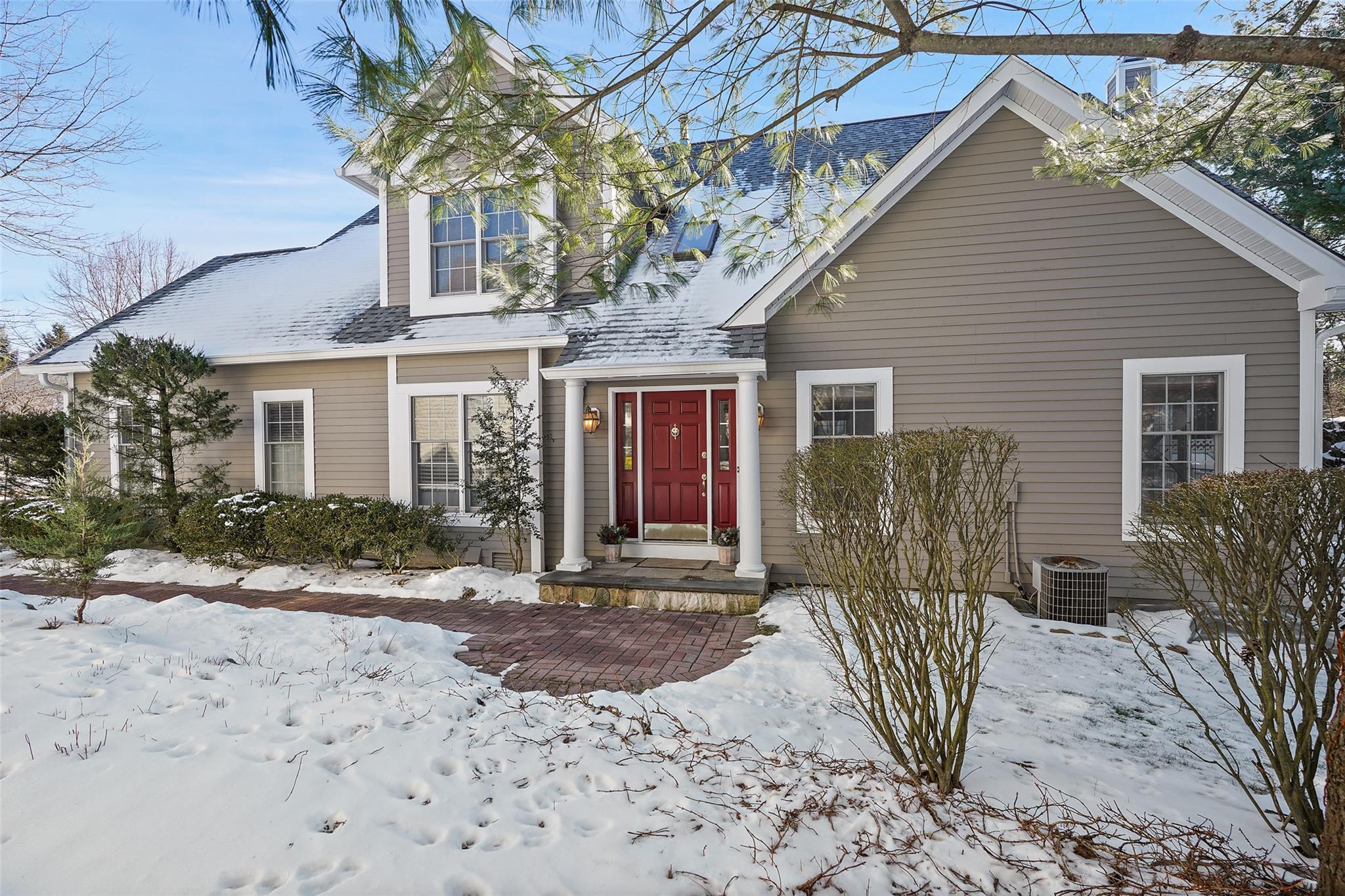 Caruso Pl, Armonk, NY 10504
