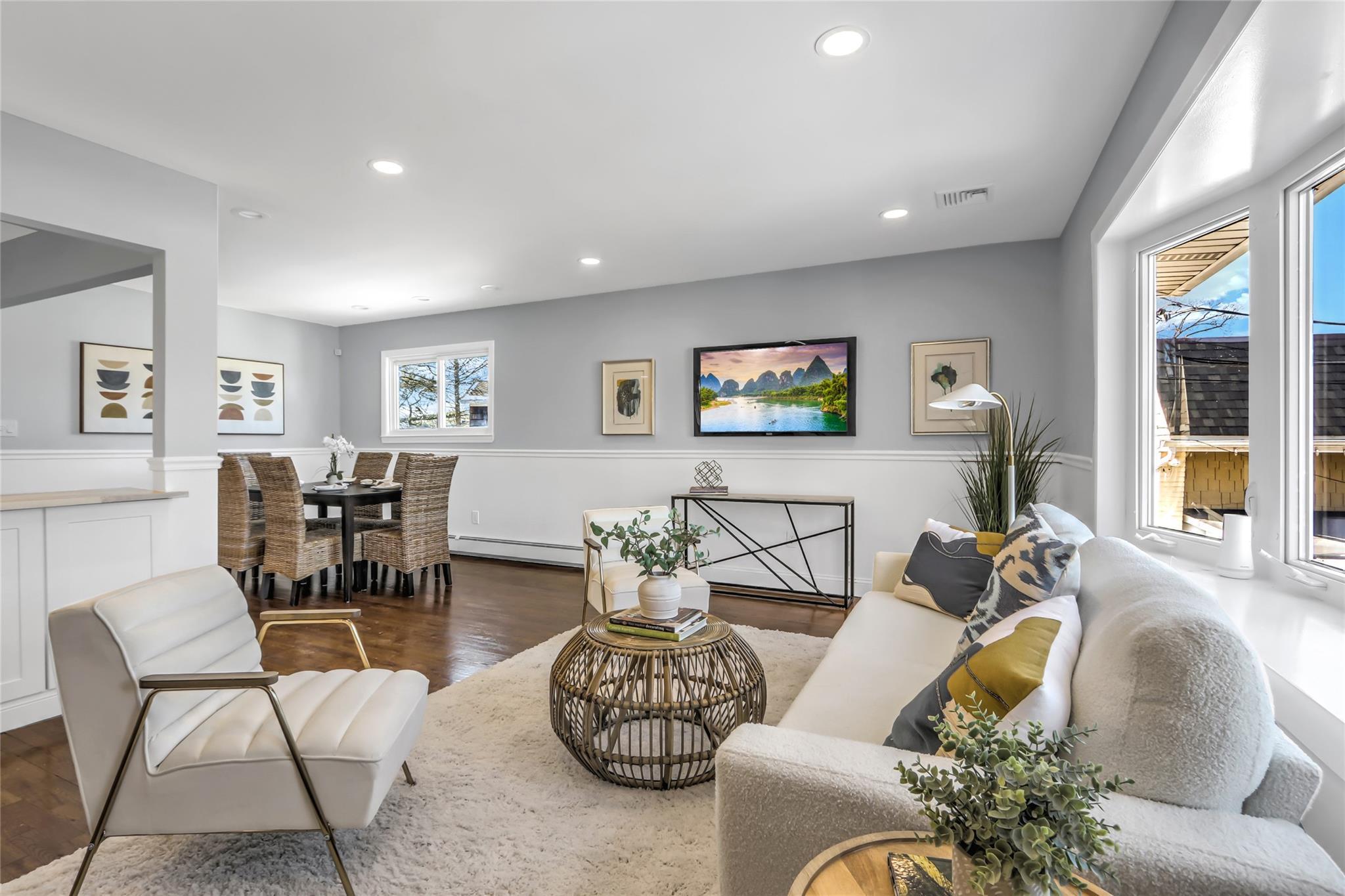 Jerusalem Ave, Merrick, NY 11566