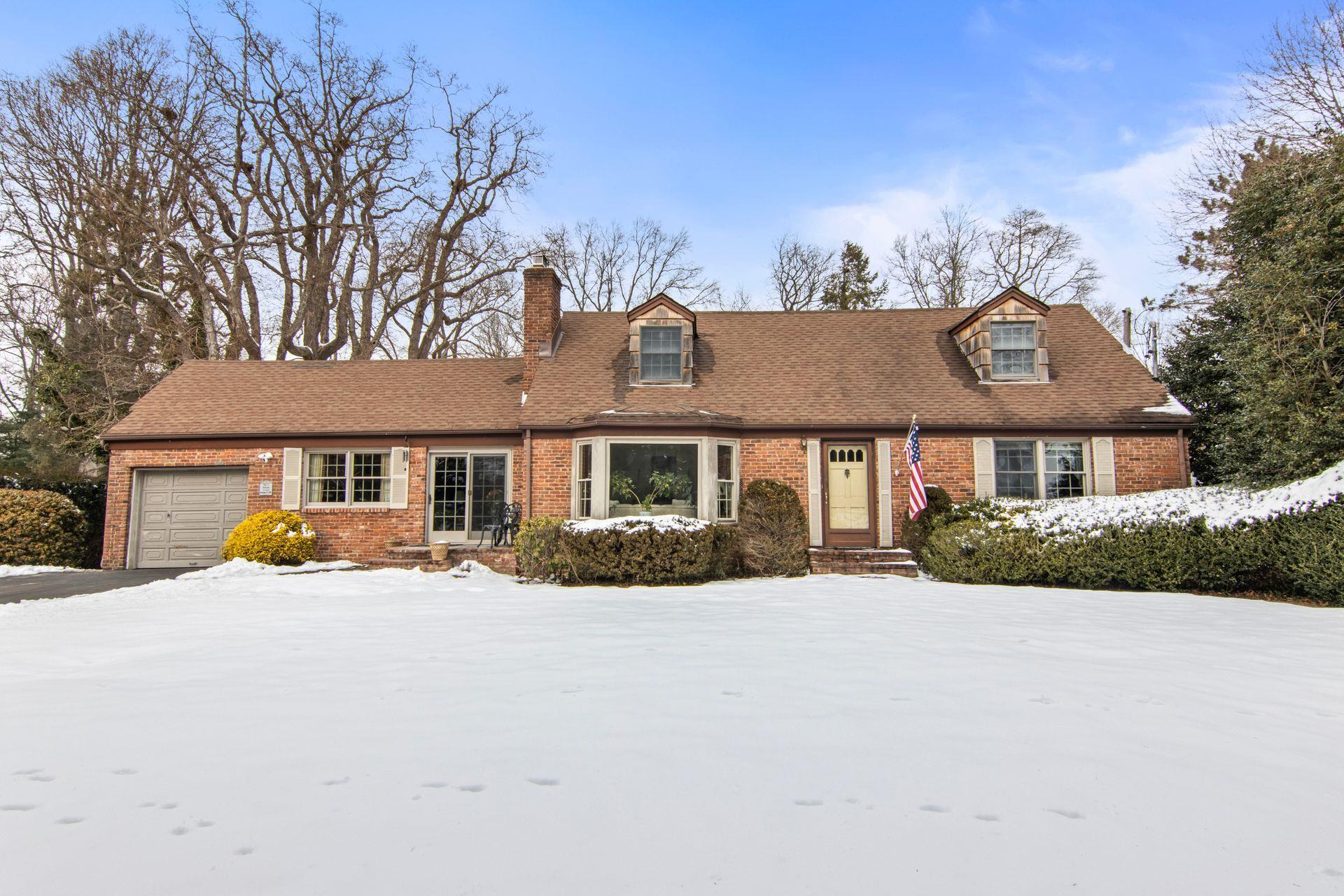 Conscience Cir, Setauket, NY 11733