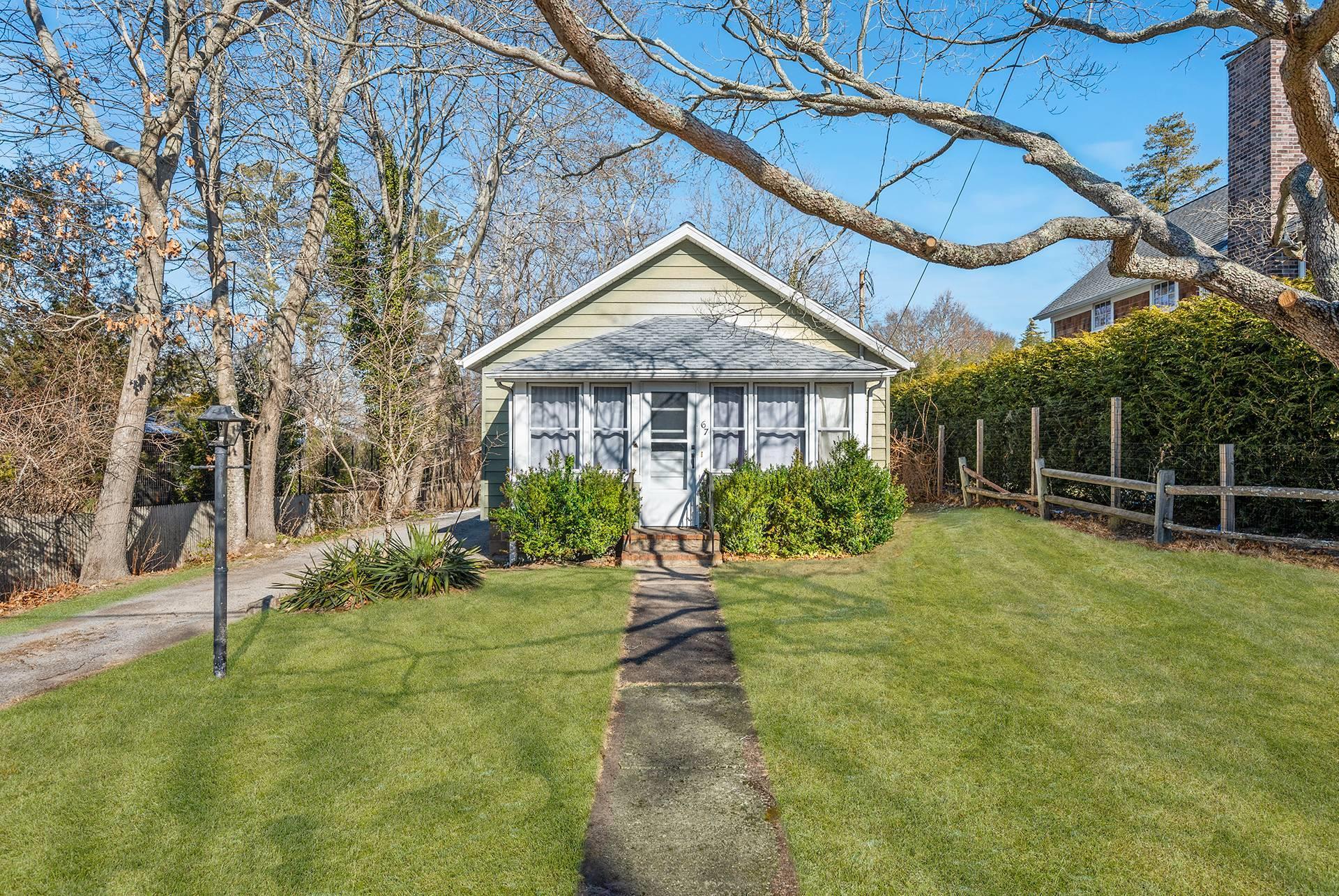 Franklin Ave, Medford, NY 11763