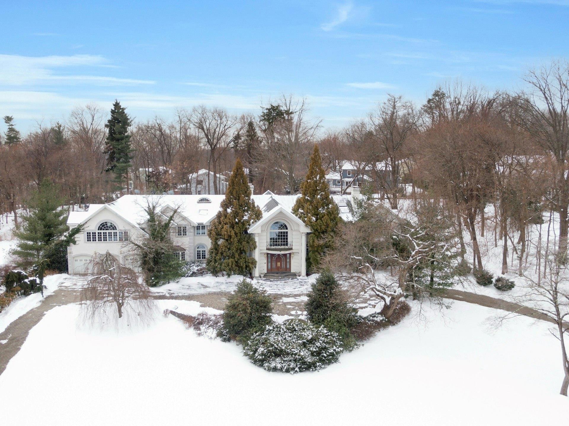 Castle Walk, Scarsdale, NY 10583
