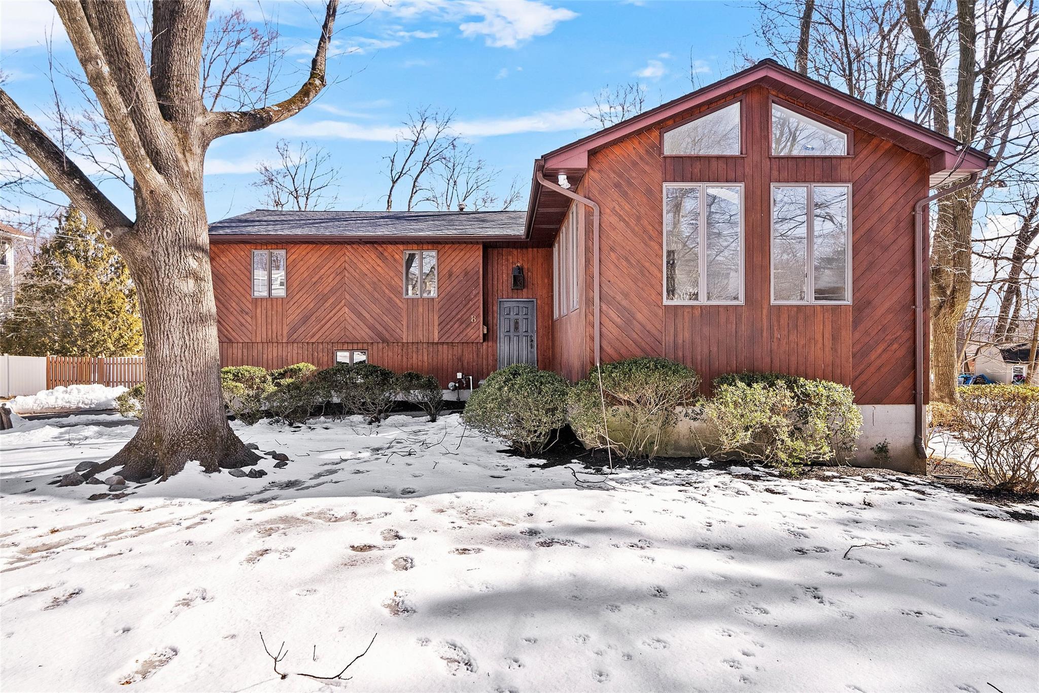 Heather Ln, West Nyack, NY 10994