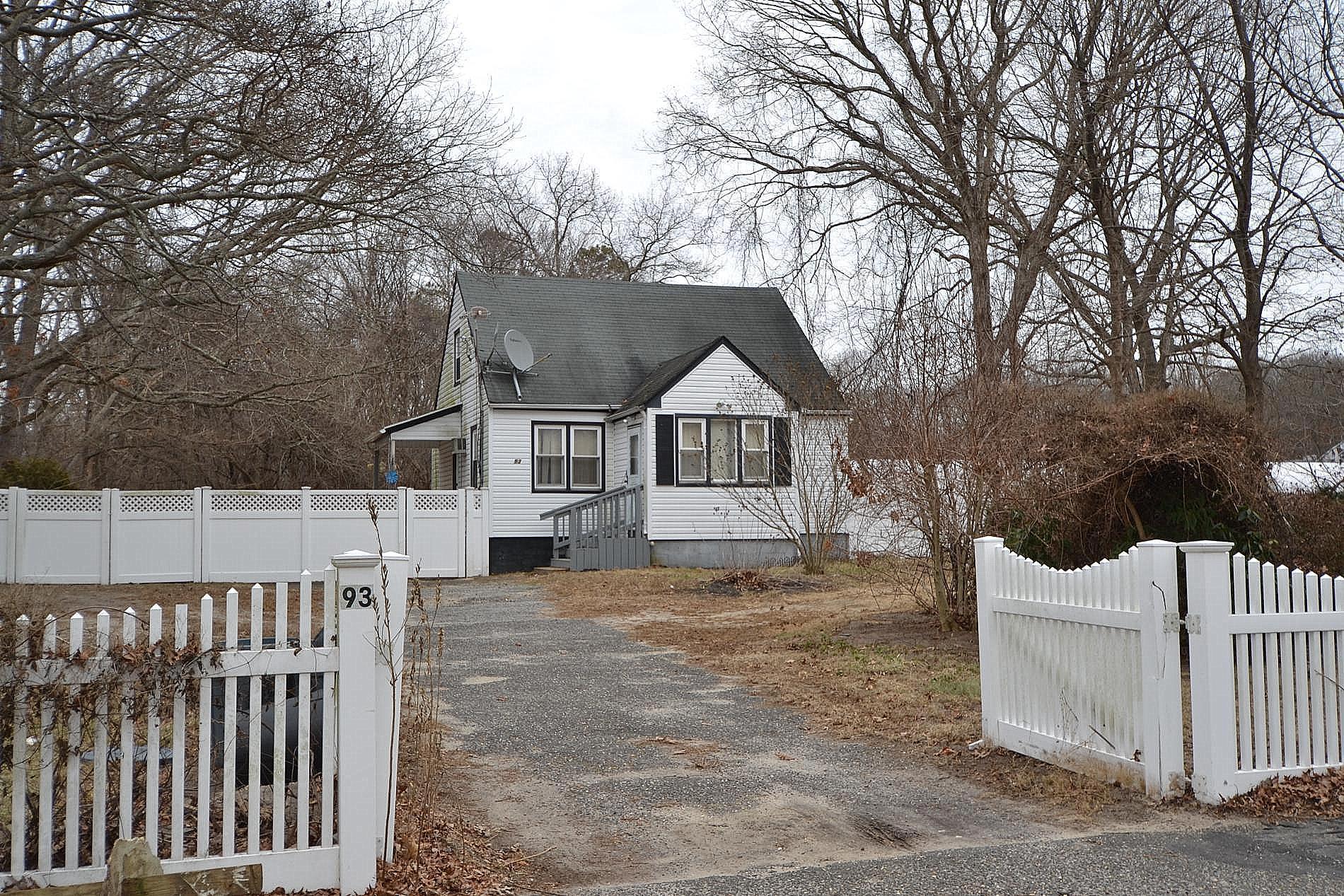 Wilson Ave, Medford, NY 11763