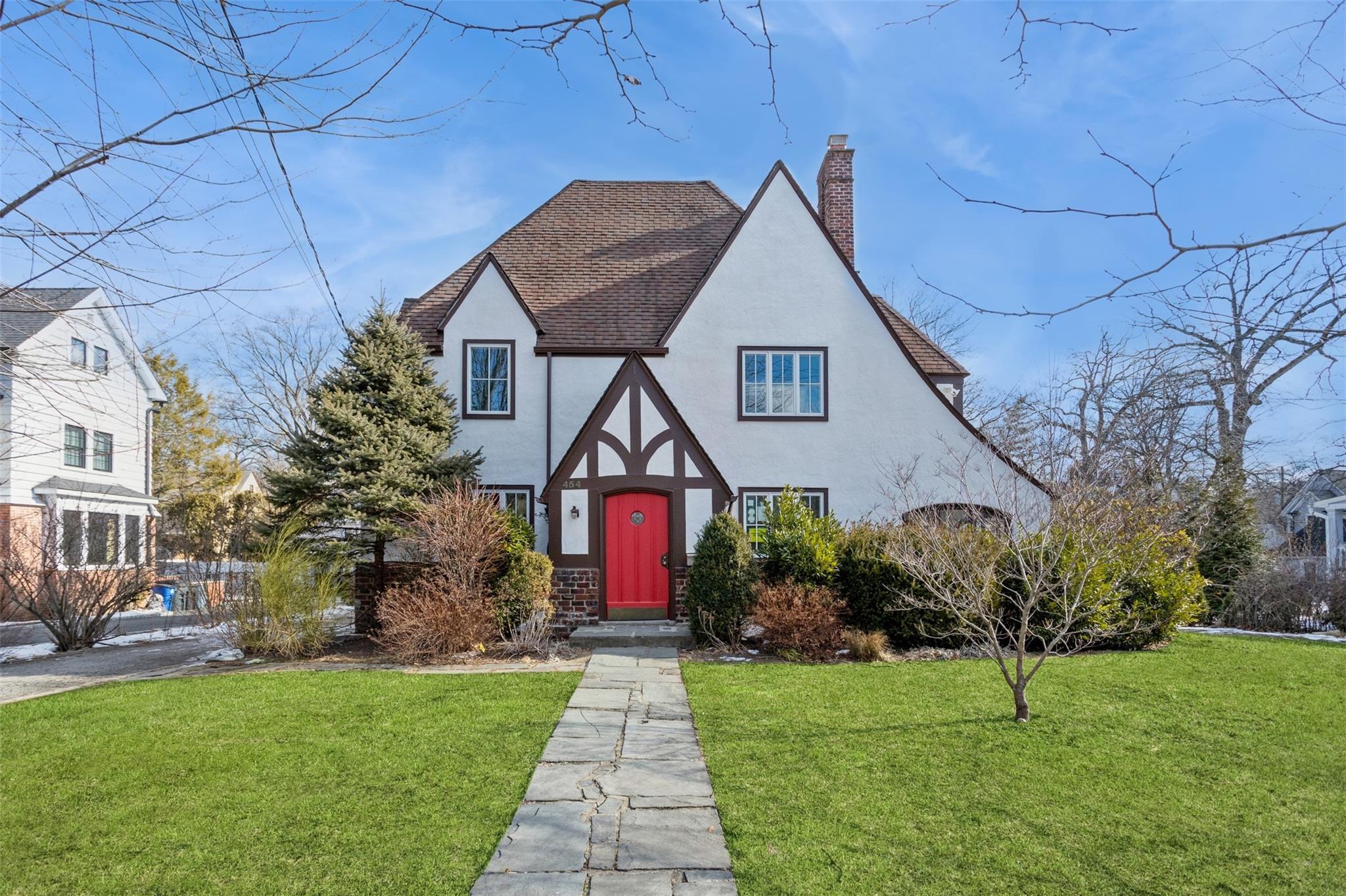 Pelhamdale Ave, Pelham, NY 10803