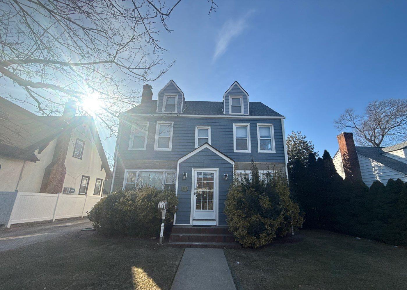 King St, Malverne, NY 11565
