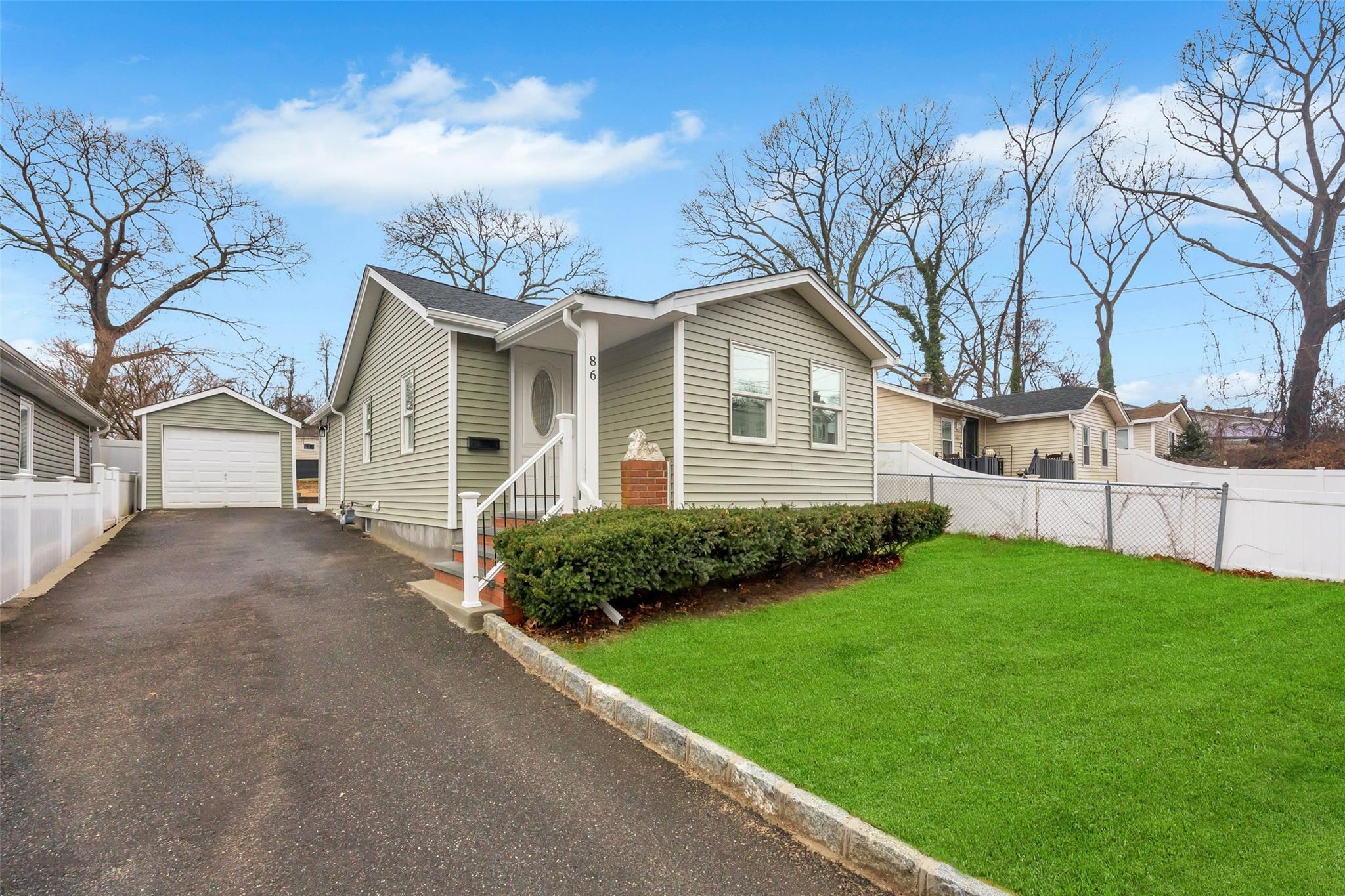 Eastview Rd, Ronkonkoma, NY 11779