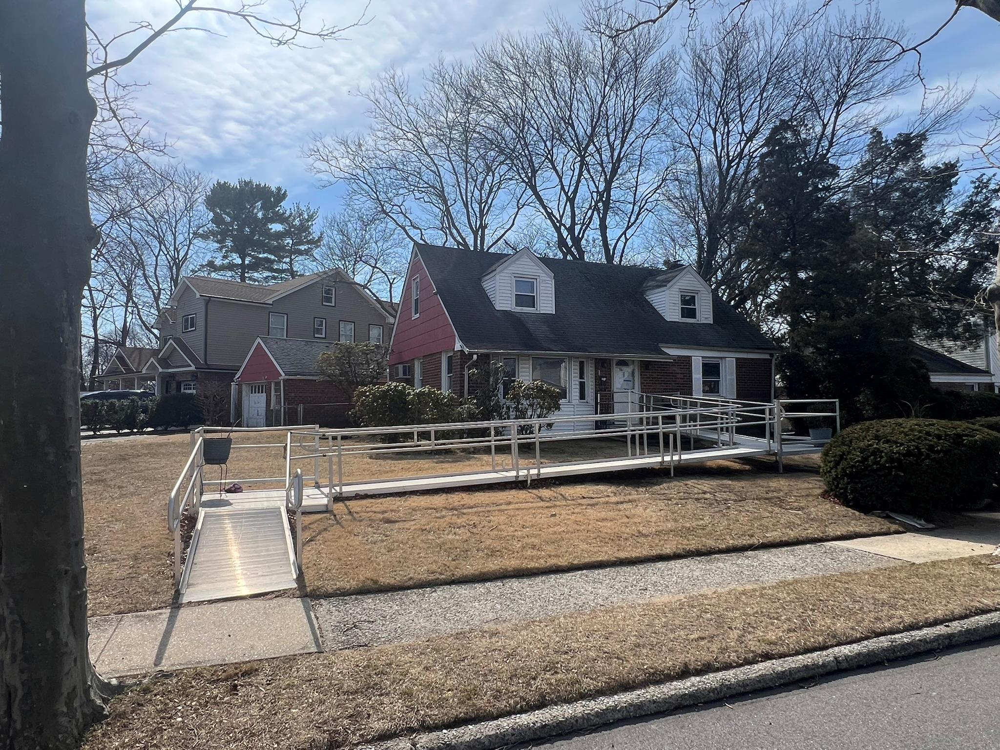 Catalpa Dr, Franklin Square, NY 11010