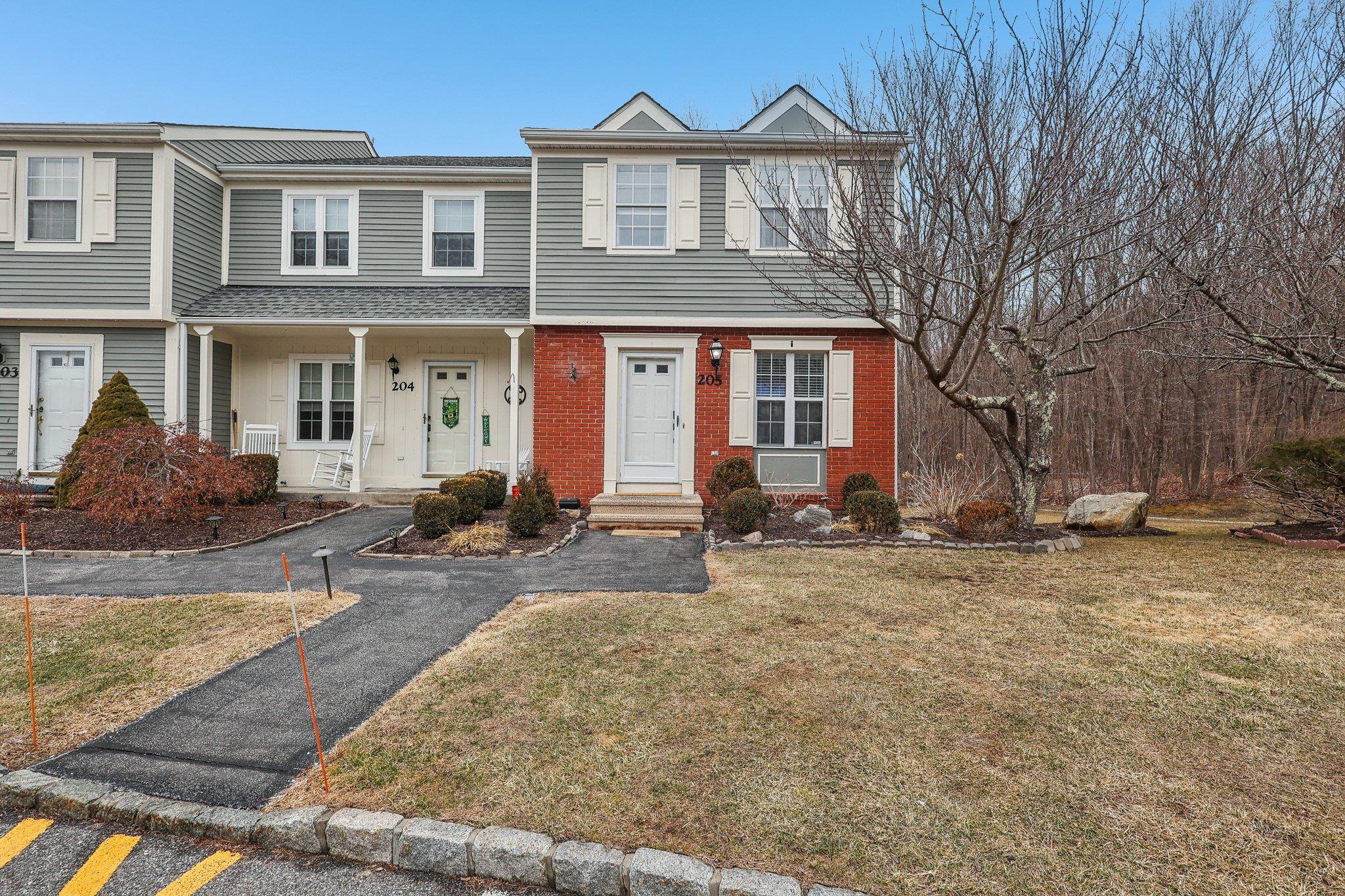 Twin Brook Ct, Carmel, NY 10512