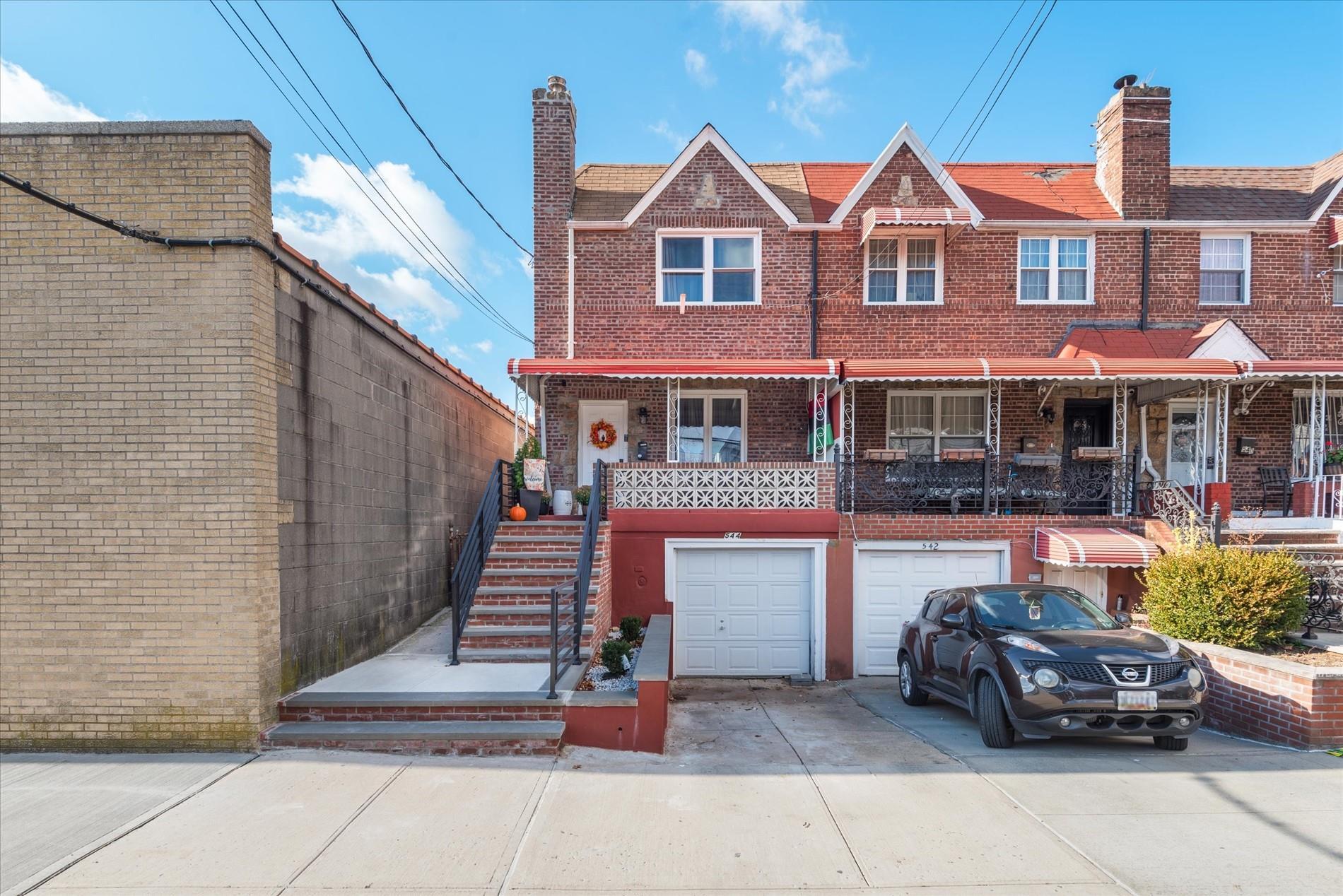 E 43rd St, Brooklyn, NY 11203