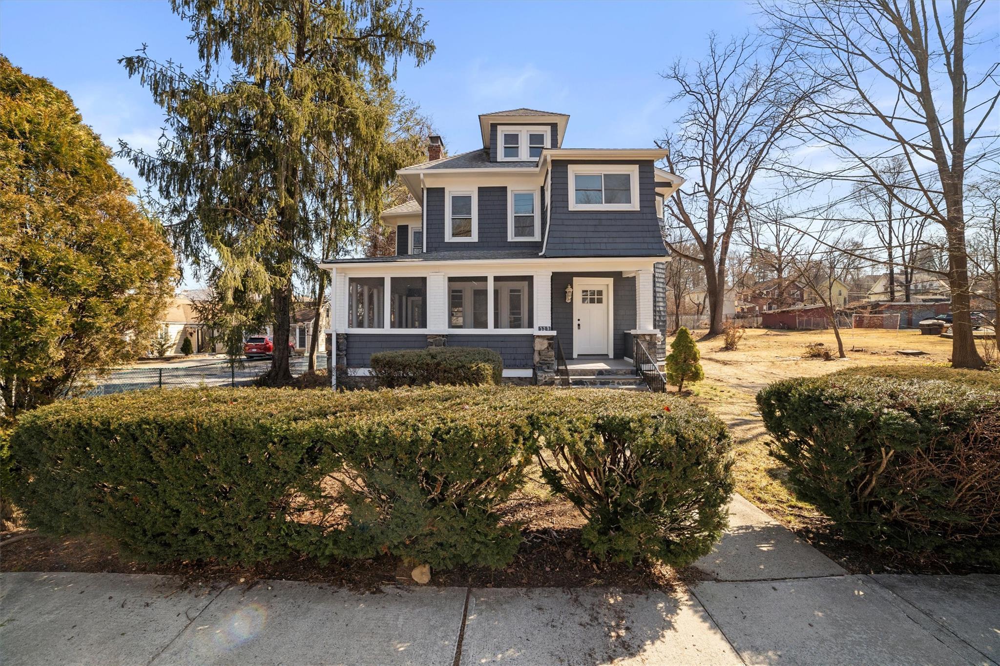 Depew St, Peekskill, NY 10566