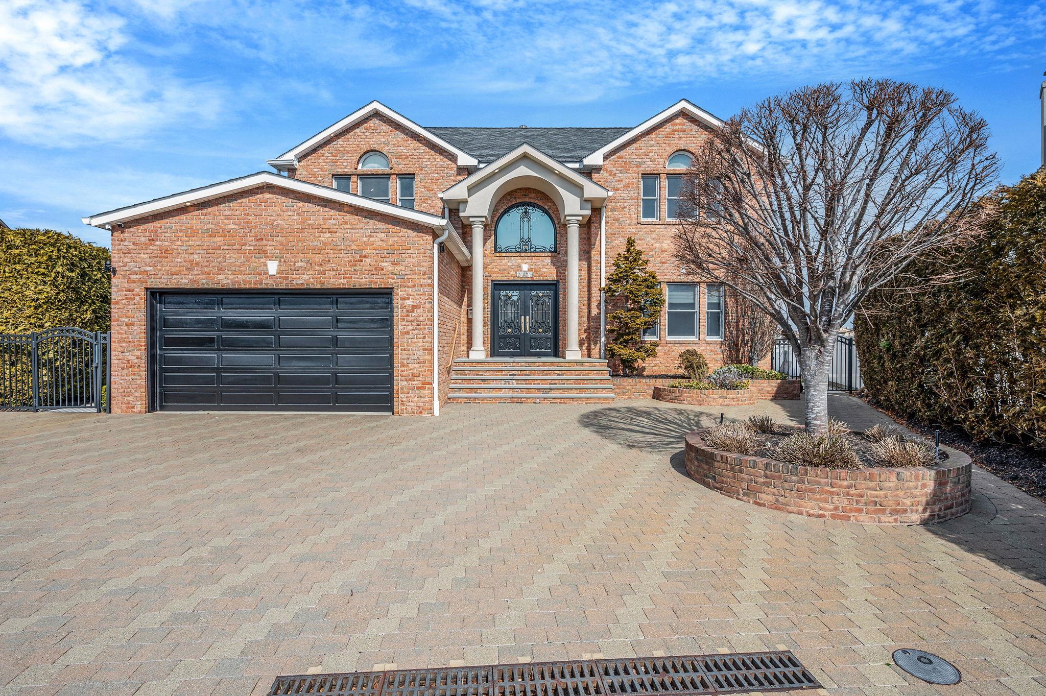 Easa Pl, Bellmore, NY 11710