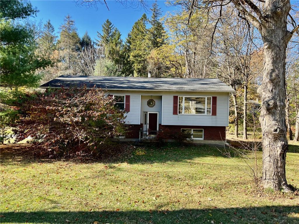 Loomis Ln, Carlinville, IL 62626