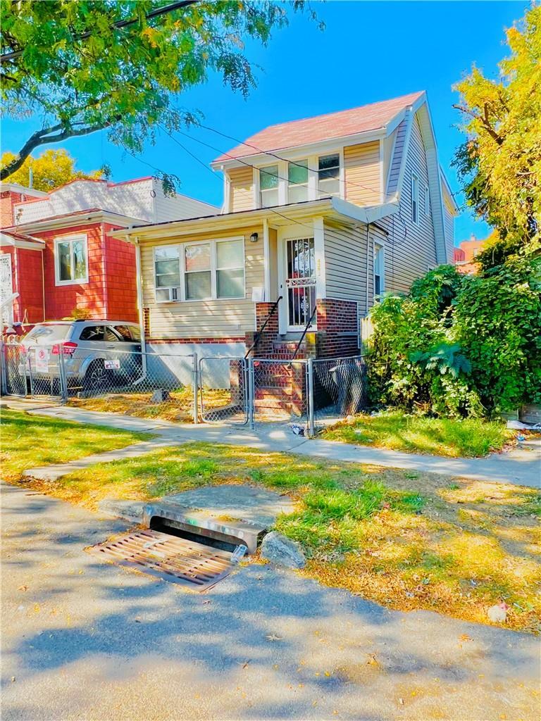 Barnes Ave, Bronx, NY 10466