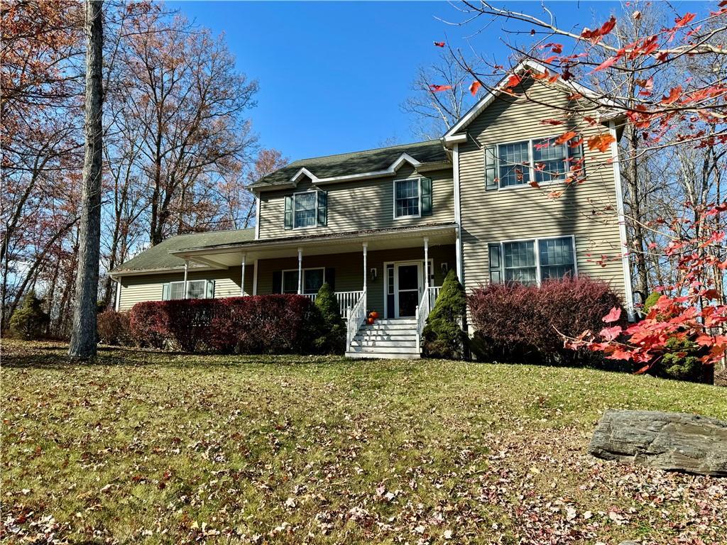 Carrington Ct, Salt Point, NY 12578