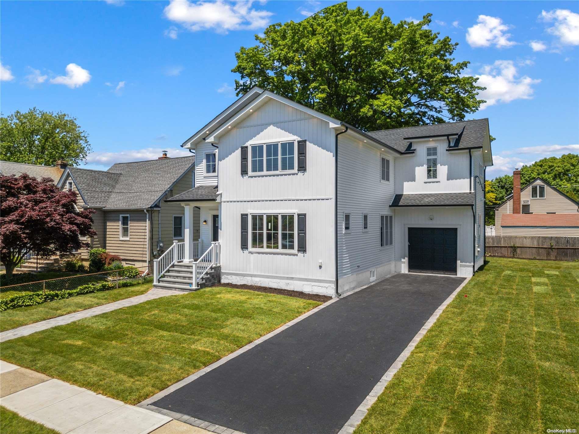 Westmoreland Rd, Merrick, NY 11566