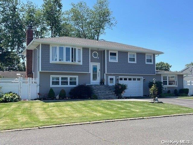 Moody Ave, Islip, NY 11751