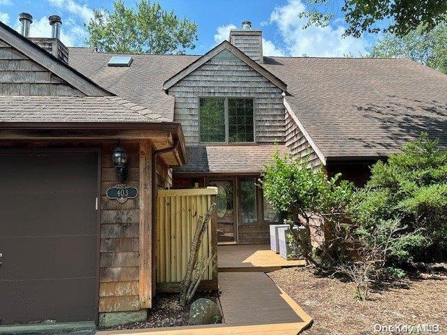Pepperidge Lake Rd, Eastport, NY 11941