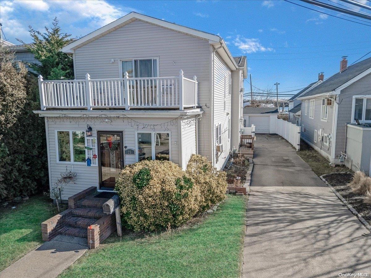Quebec Rd, Island Park, NY 11558