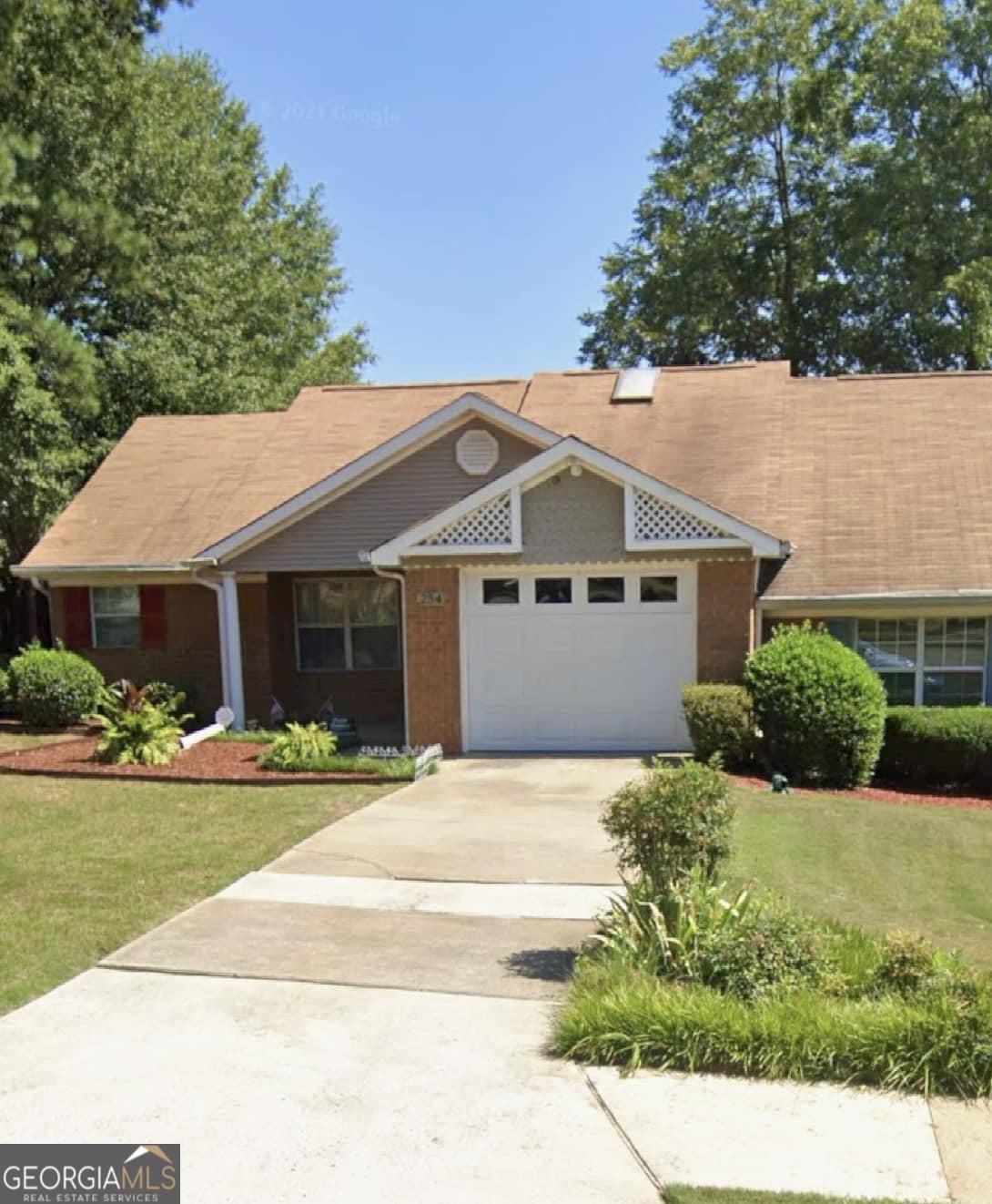 Olde Oaks Ln, Riverdale, GA 30274