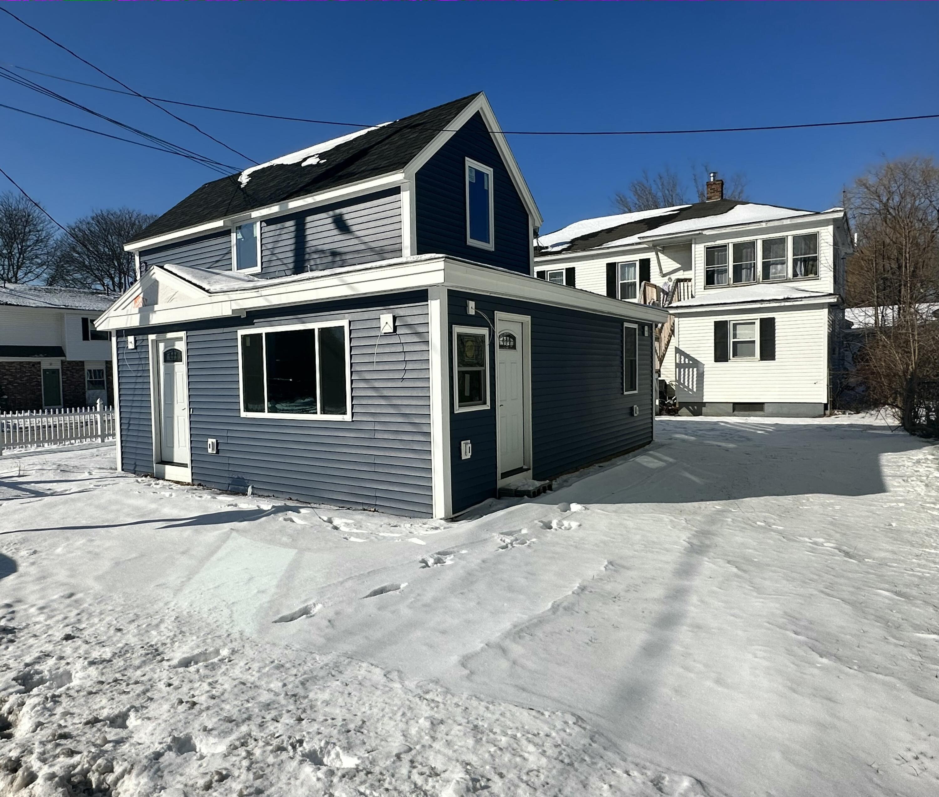 Emery St, Sanford, ME 04073