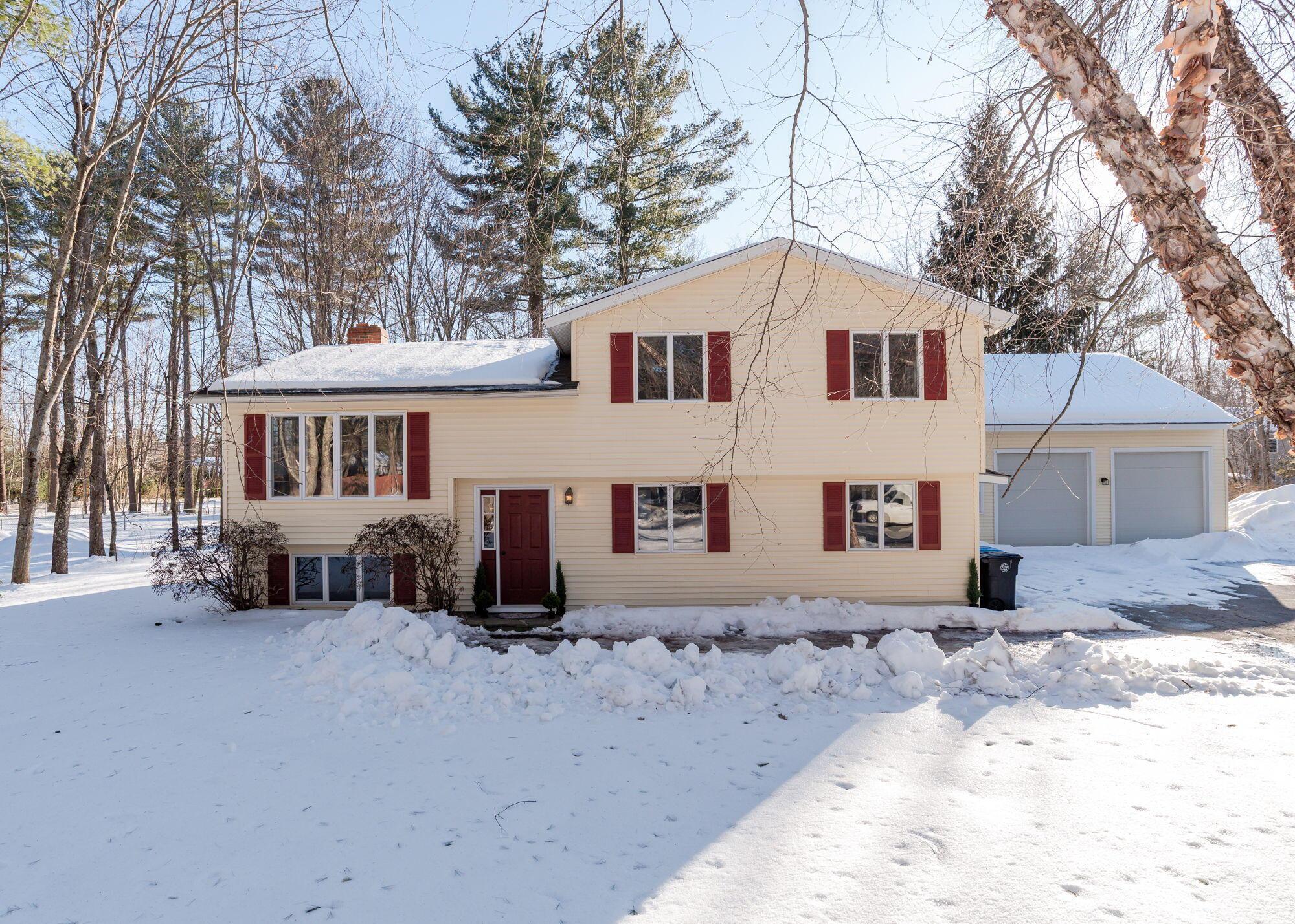 Forbes Ln, Windham, ME 04062