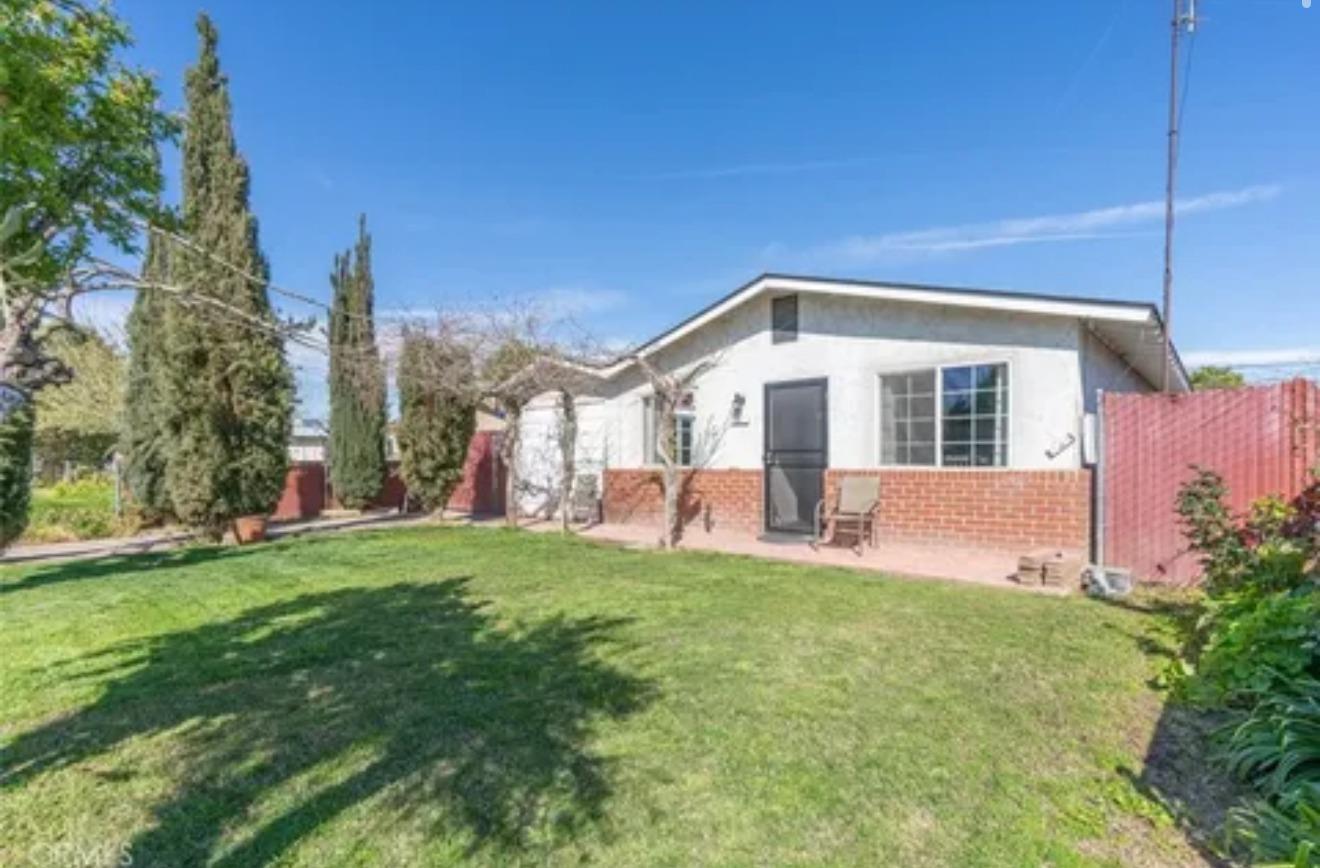 Columbia St, Madera, CA 93638