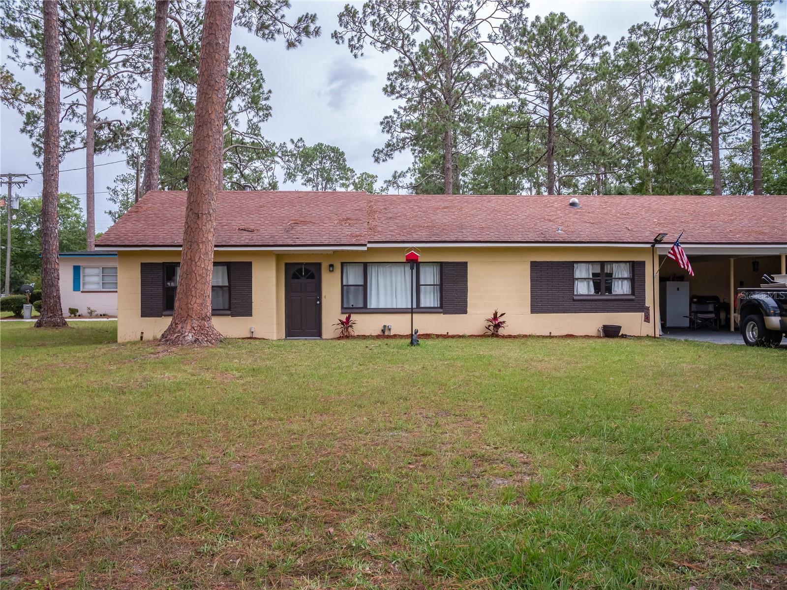 E Minnesota Ave, Macclenny, FL 32063