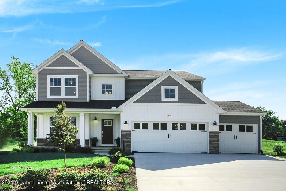 Moccasin Dr, Dewitt, MI 48820