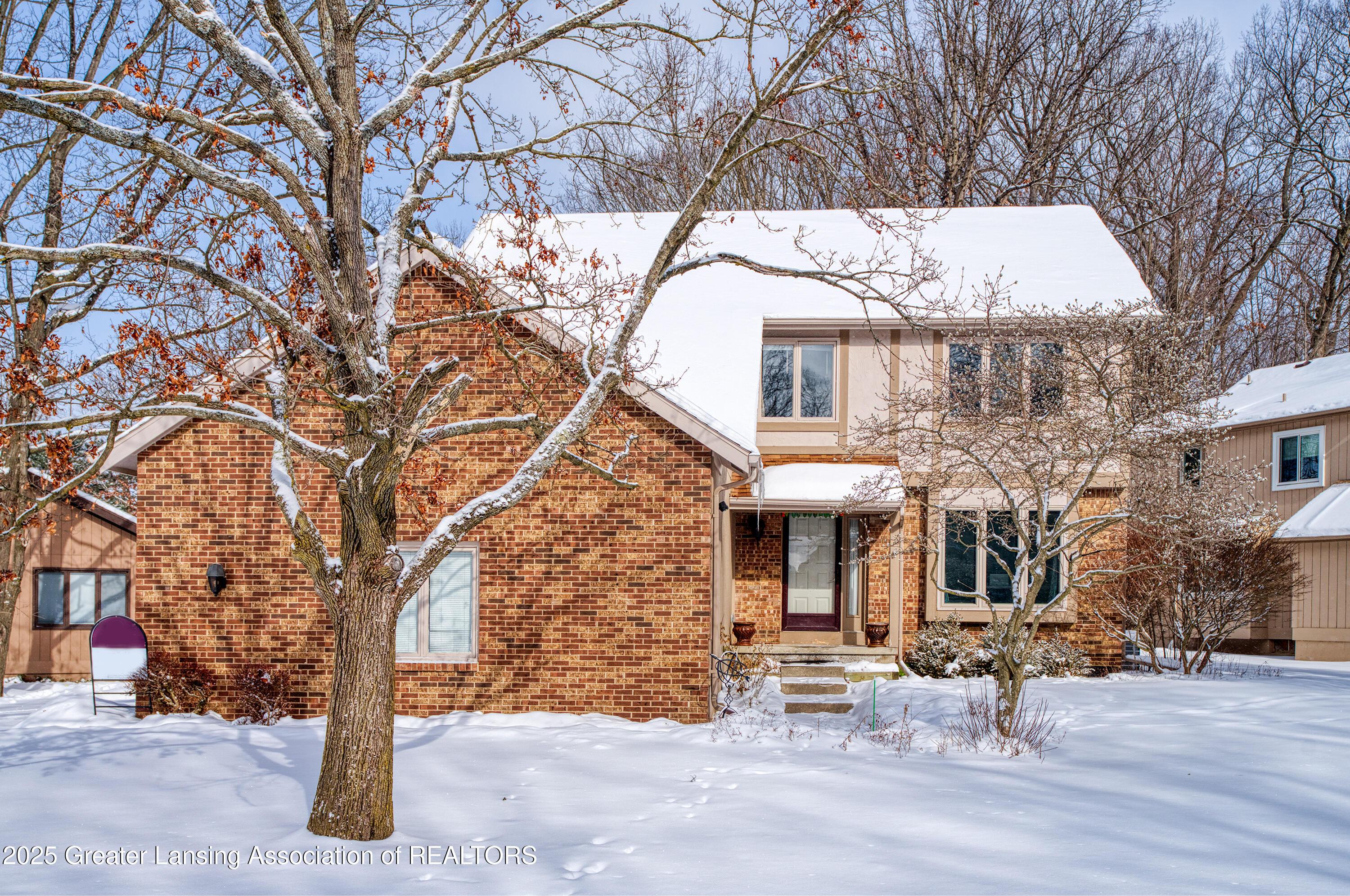 Copperhill Dr, Okemos, MI 48864