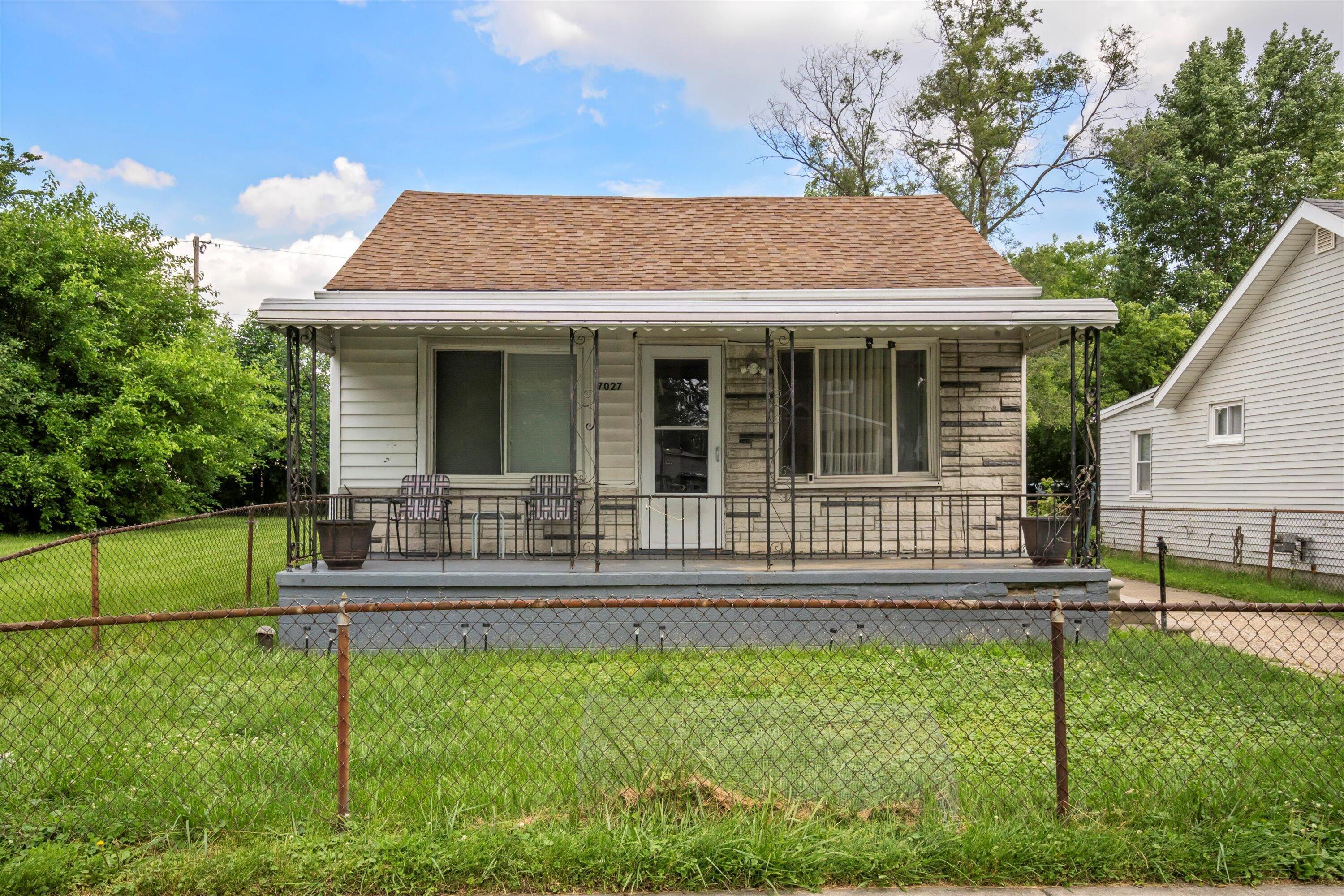 Chalmers Ave, Warren, MI 48091
