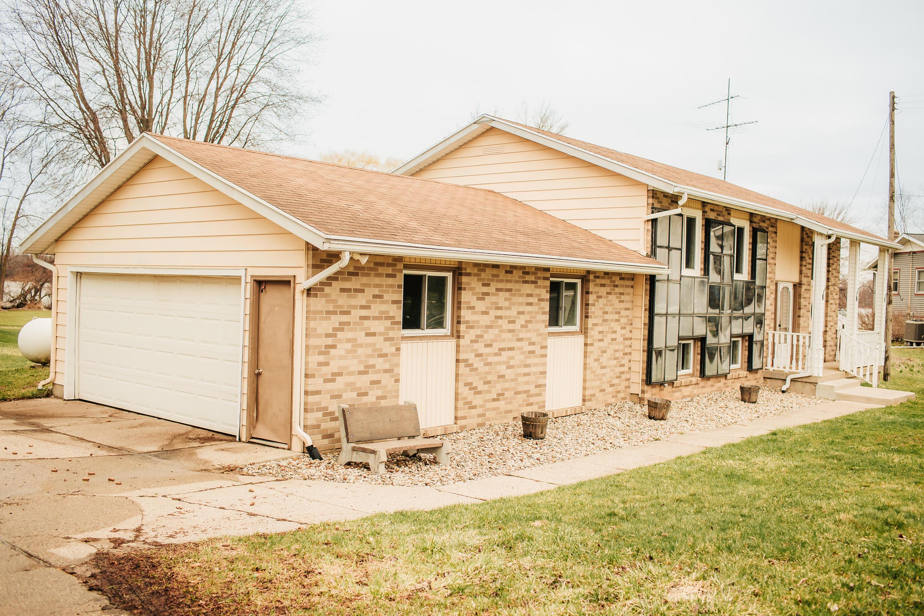 Miller Dr, Conklin, MI 49403