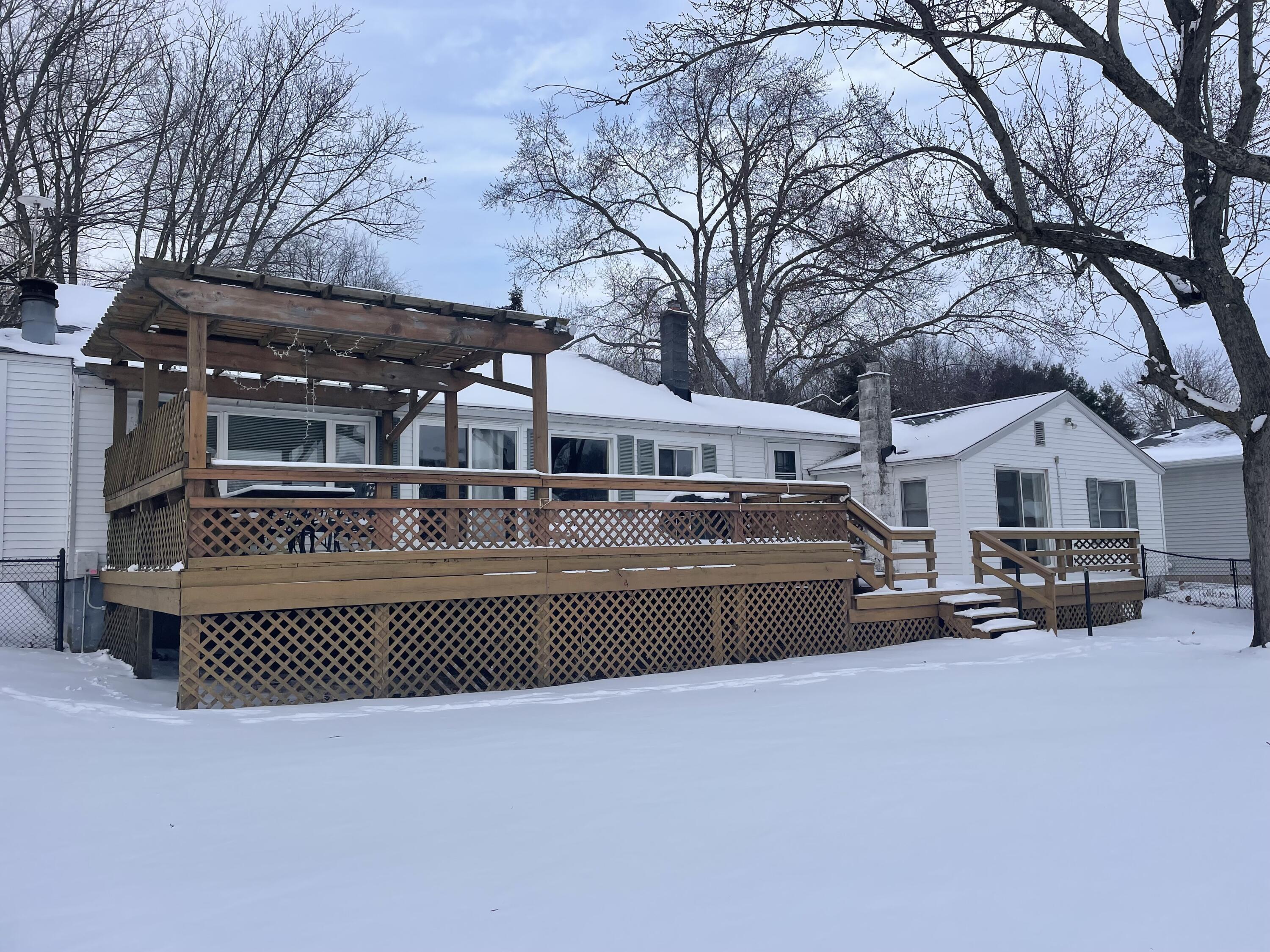 Lakefront Dr, Delton, MI 49046