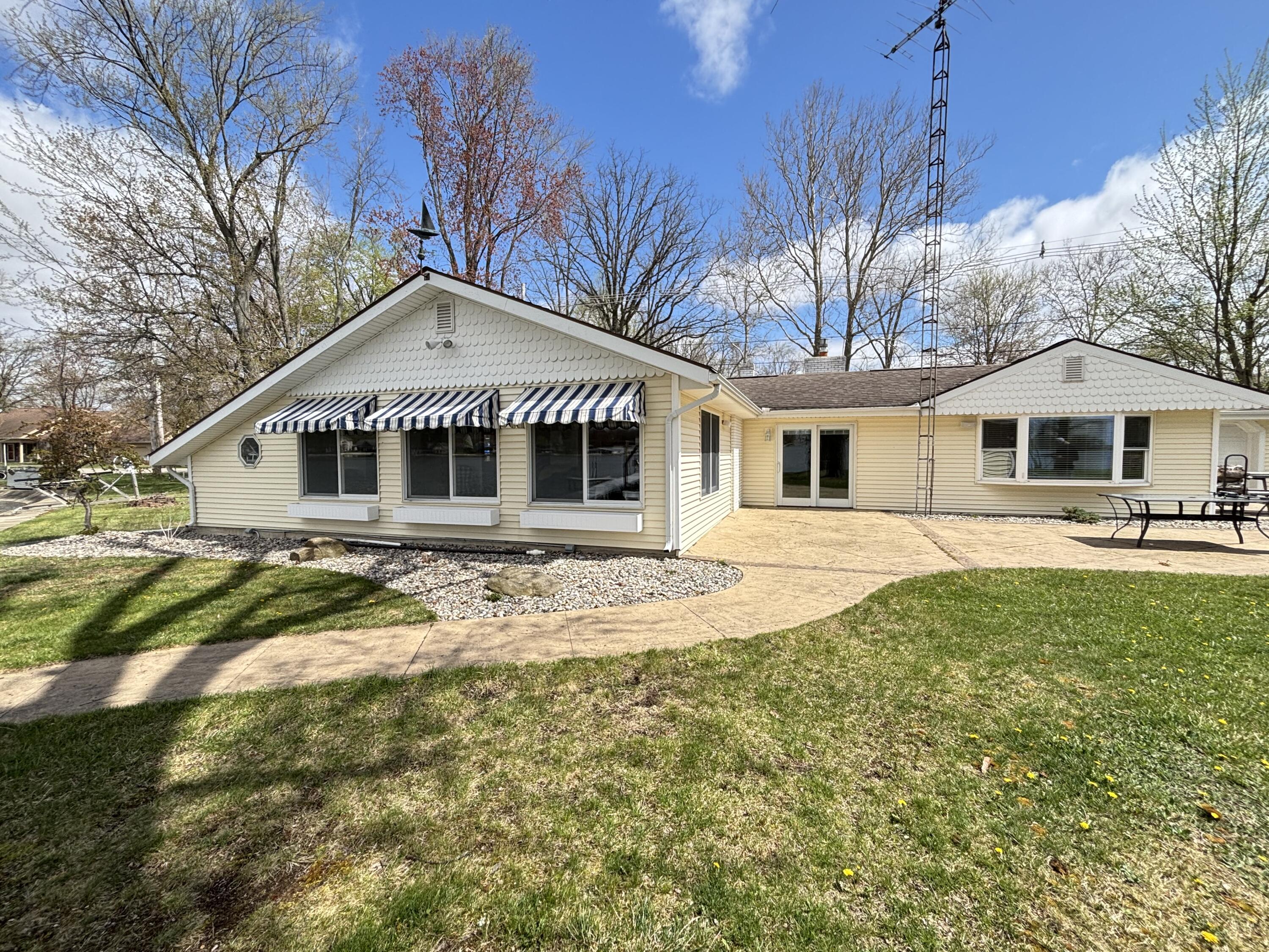 Warren Rd, Coldwater, MI 49036