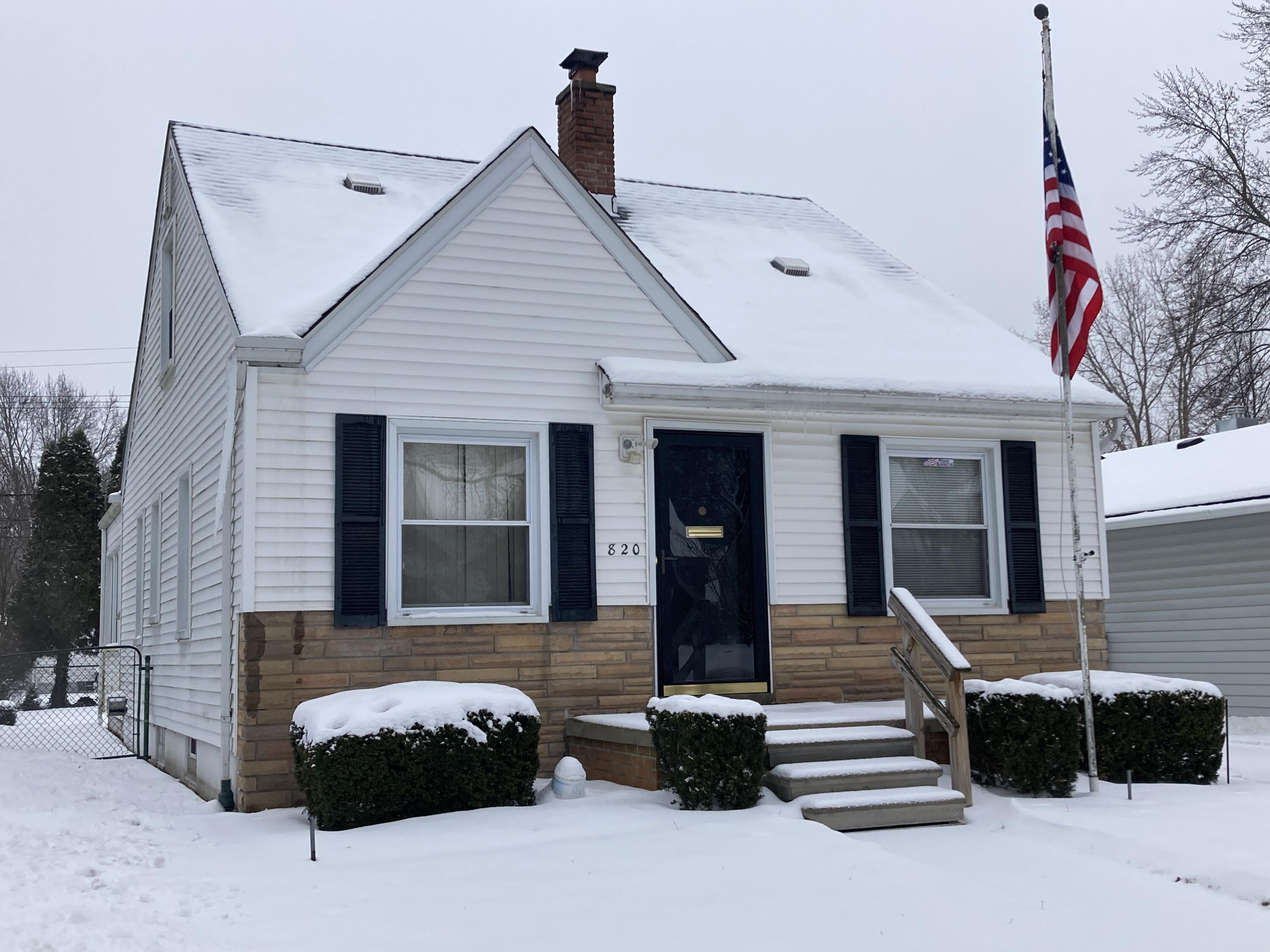 N Dorchester Ave, Royal Oak, MI 48067