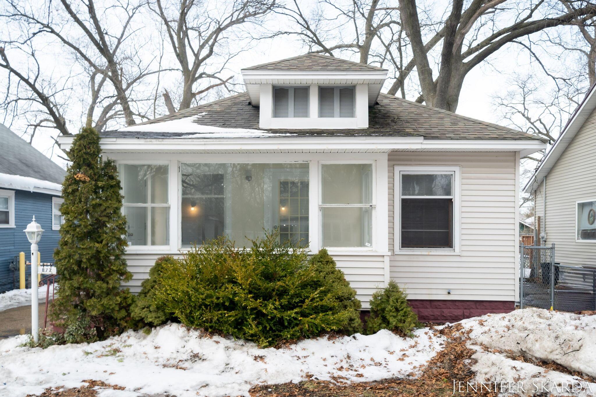 Emerson Ave, Muskegon, MI 49442
