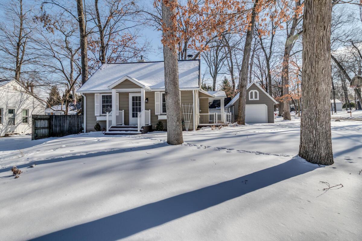 S Shore Dr, Portage, MI 49002