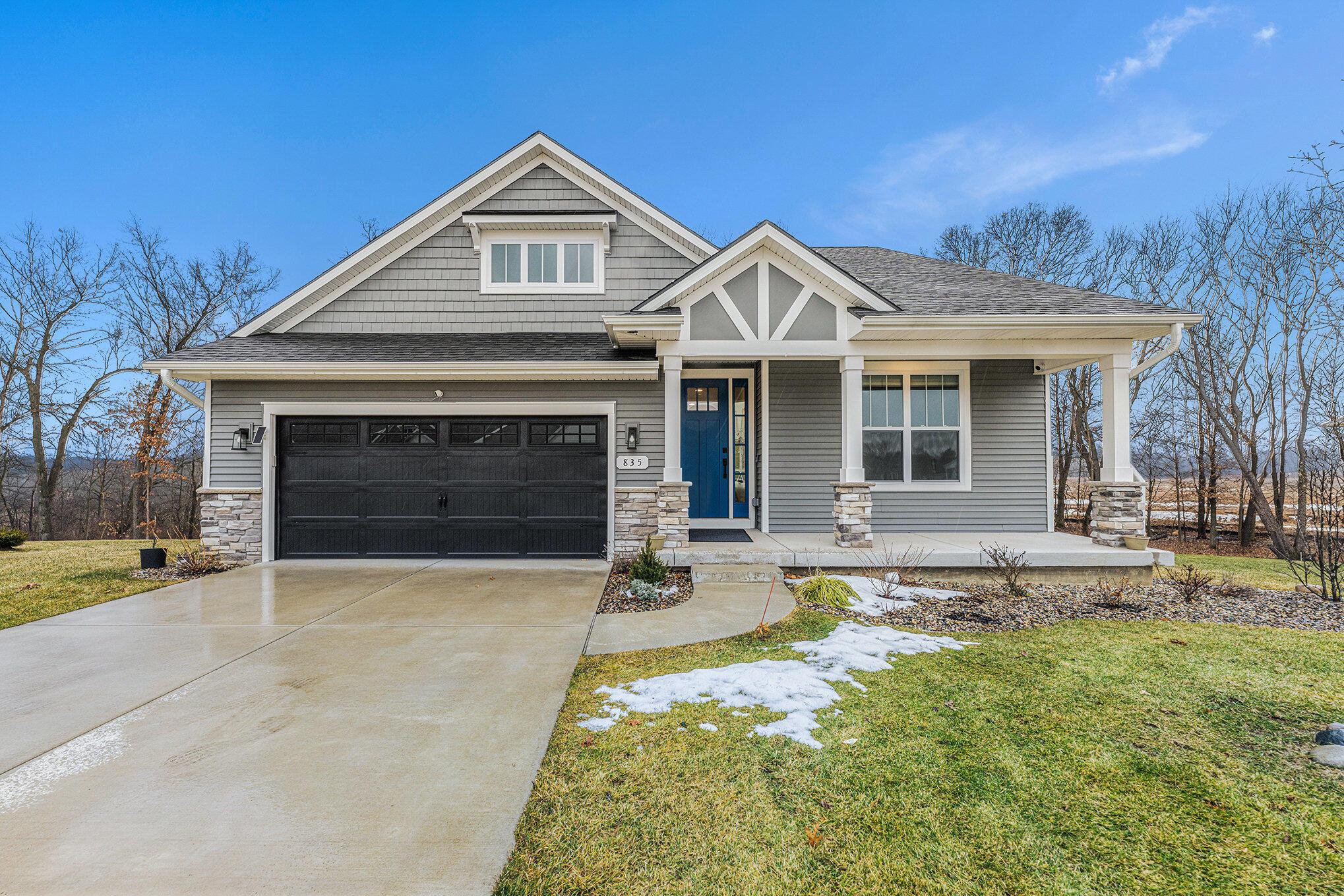 Sand Pointe Trl, Portage, MI 49024