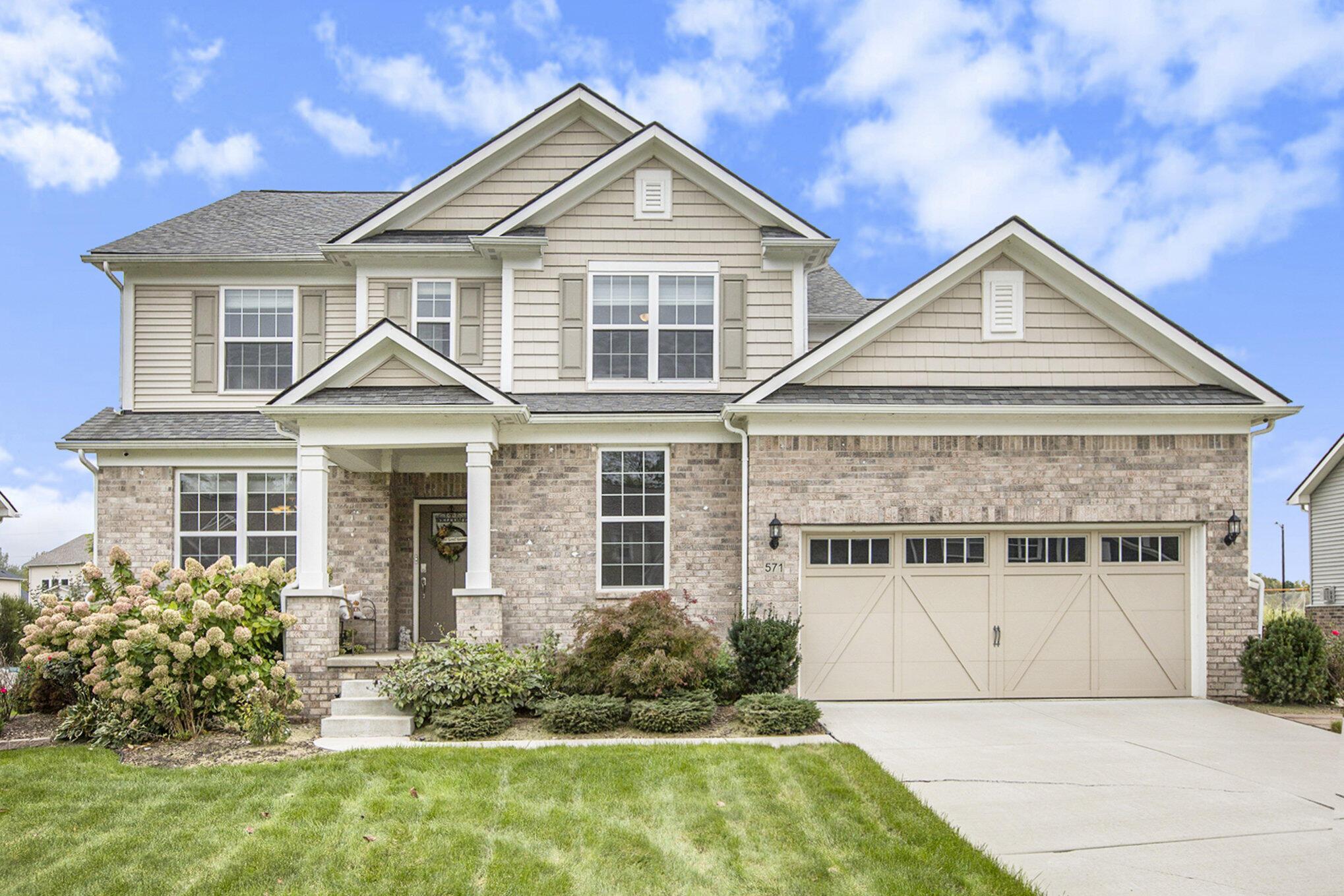 Huntington Dr, Saline, MI 48176